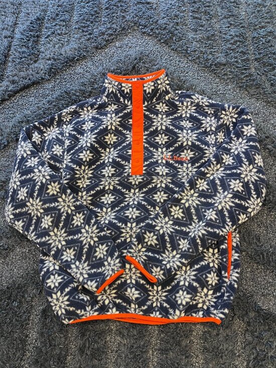 L.L. Bean Jackets & Blazers - L.L. Bean Snowflake Fair Isle Fleece Pullover | Snap Front | Women’s Small